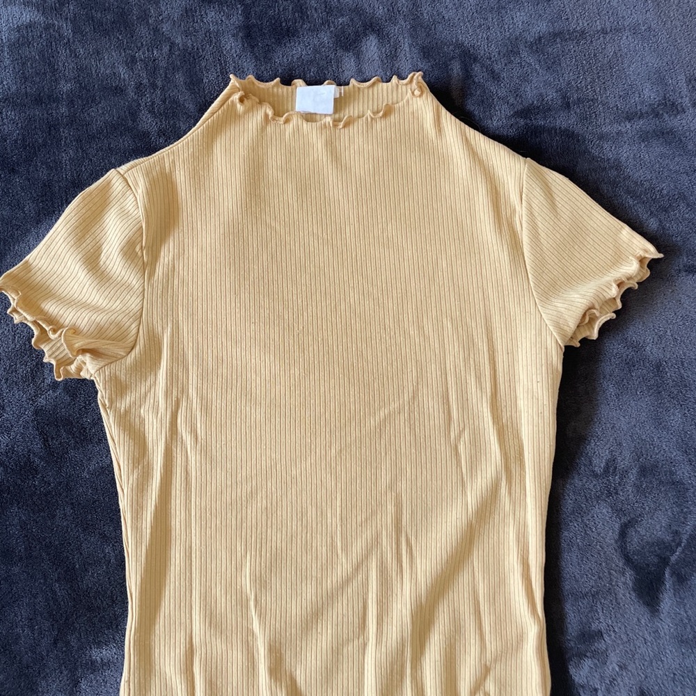 Destined pastel yellow crop top